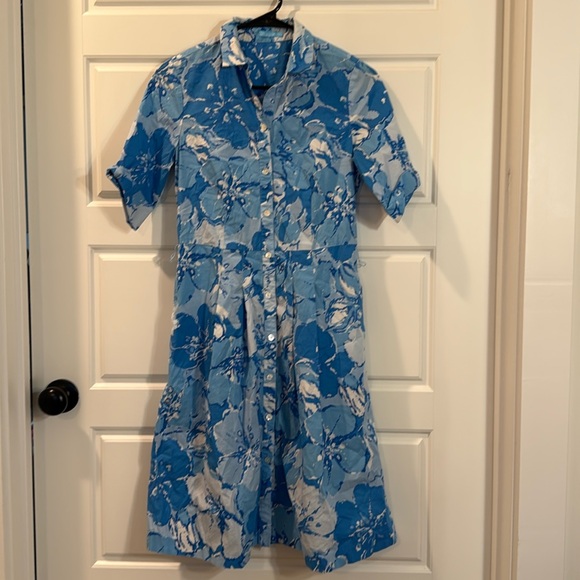 J. McLaughlin Shirtdress Blue White Floral Pleated Short Sleeve no belt Small - Picture 1 of 8
